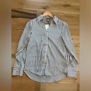 Women’s NWT Black/White Striped Long Sleeve Blouse XS